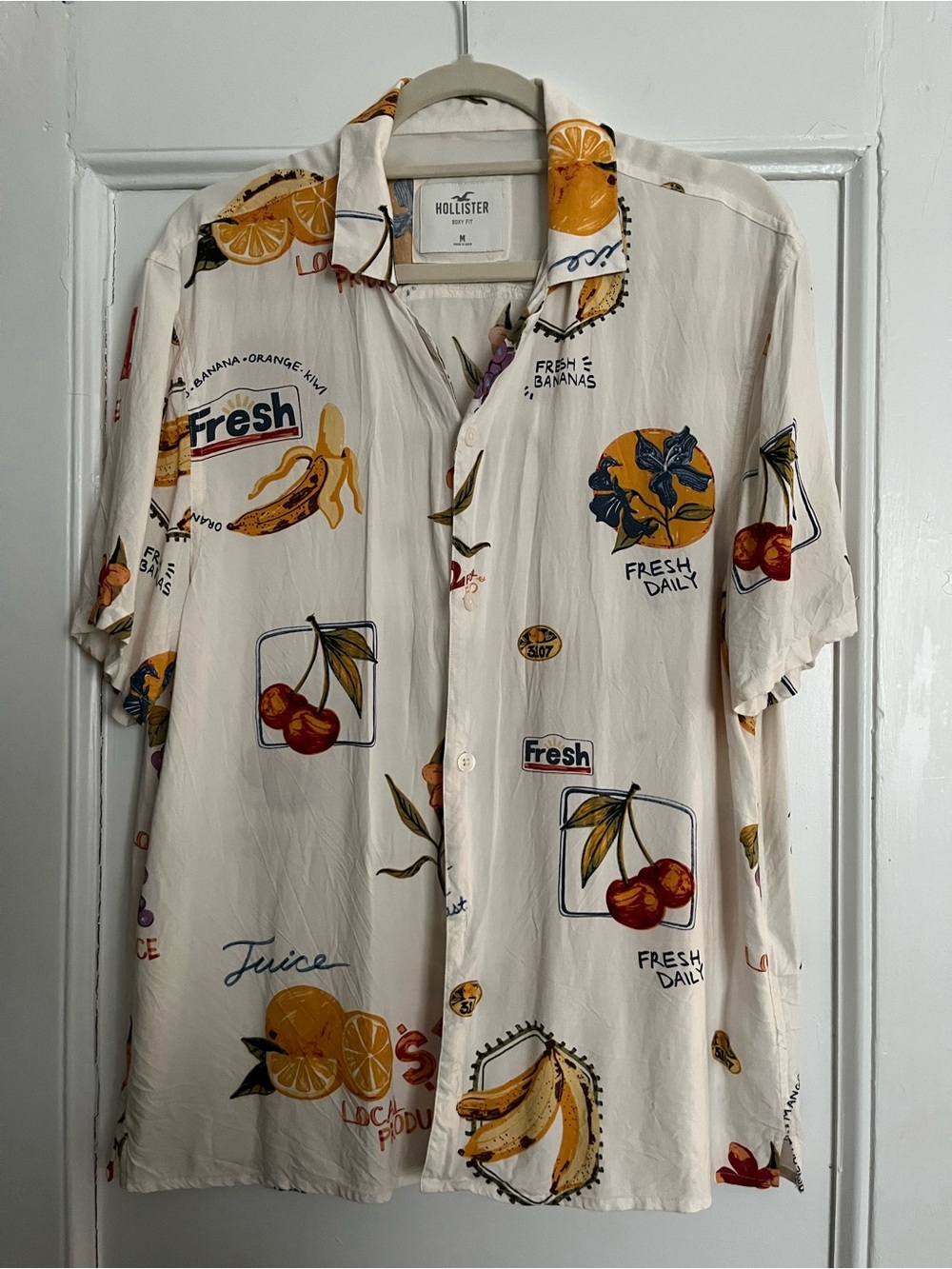 Hollister Cream Short-Sleeve Fruit Print Button-Down Shirt